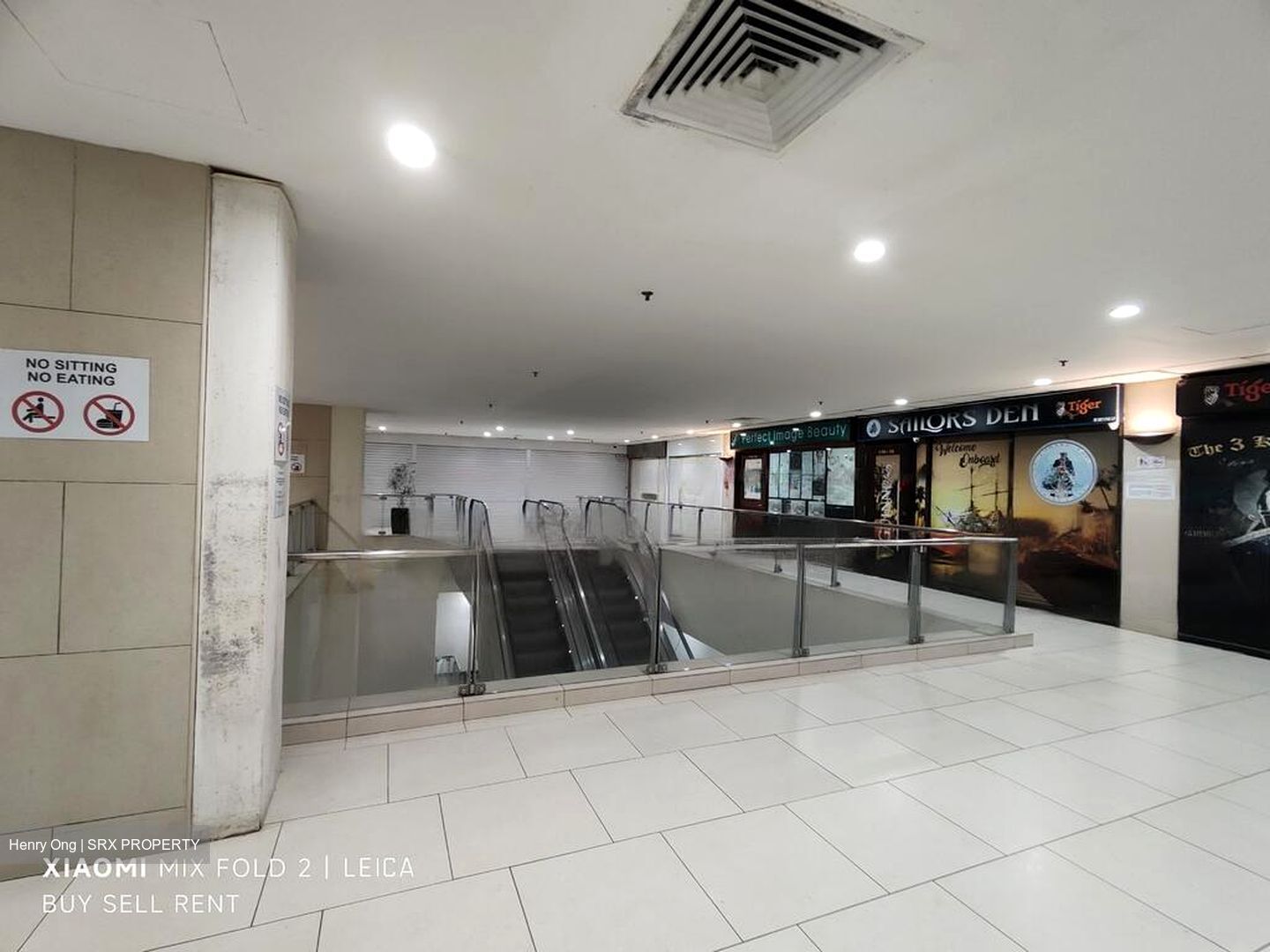 Lucky Plaza (D9), Shop House #457402261